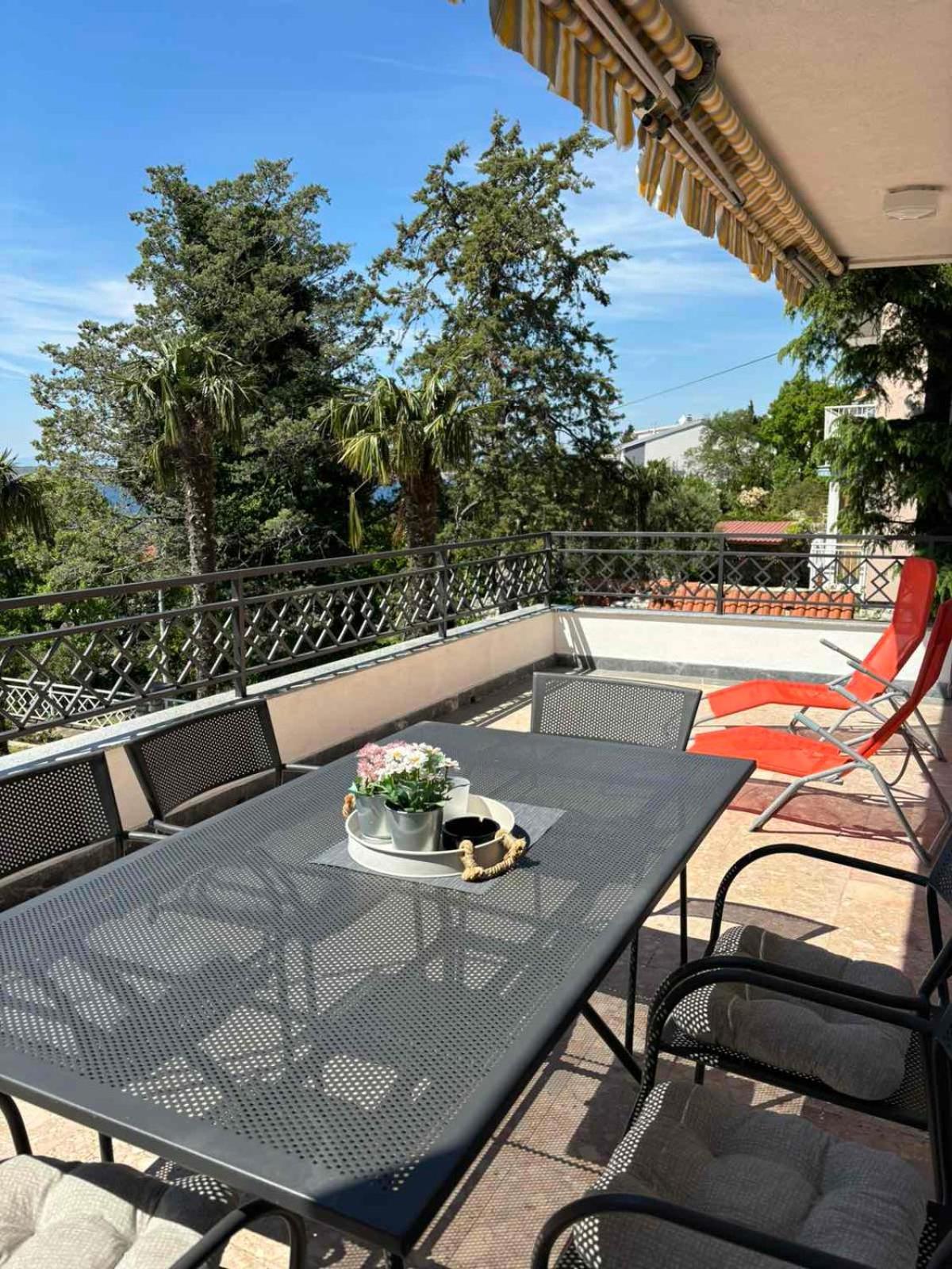 Helen Apartments Crikvenica Luaran gambar