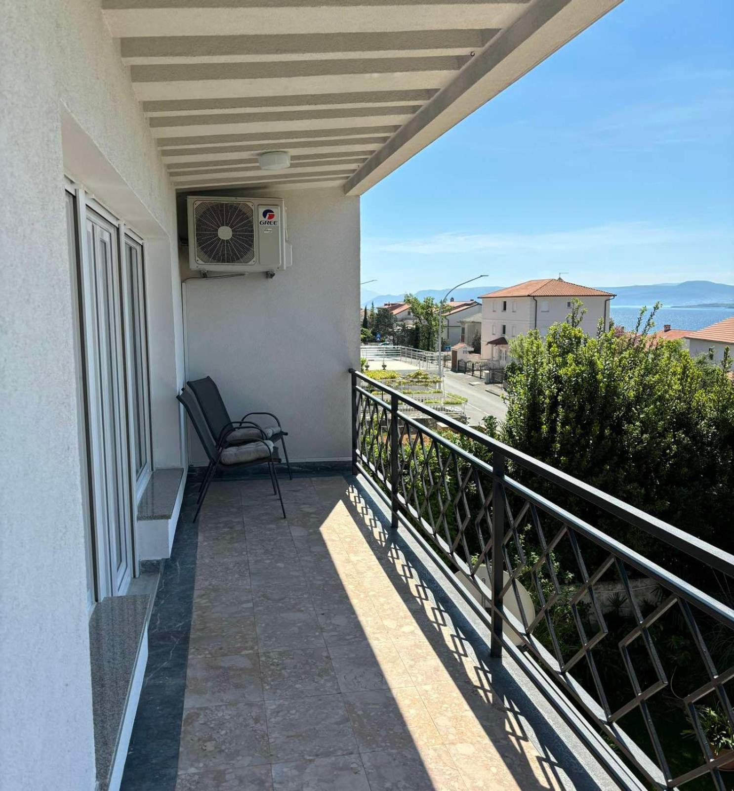 Helen Apartments Crikvenica Luaran gambar
